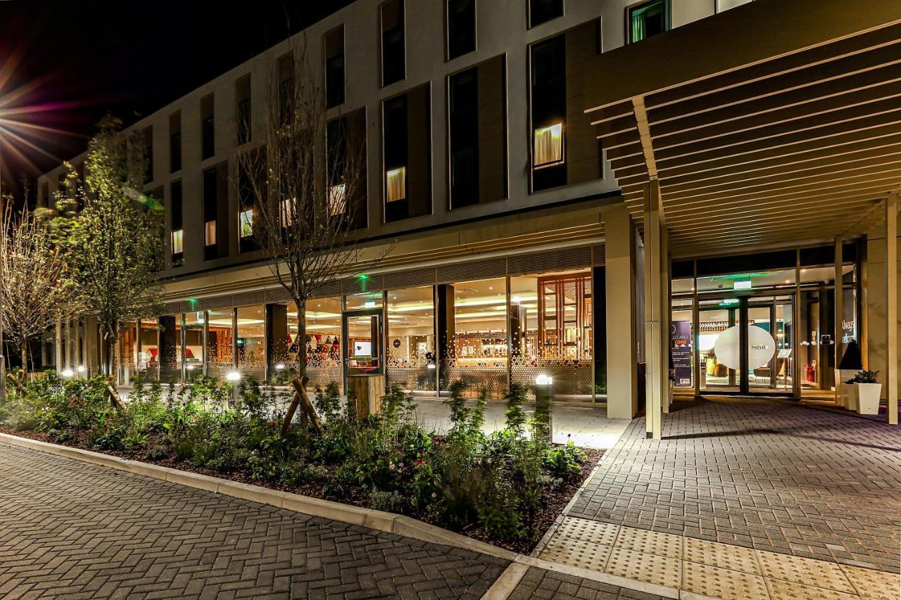 Holiday Inn Express - Bicester By Ihg エクステリア 写真